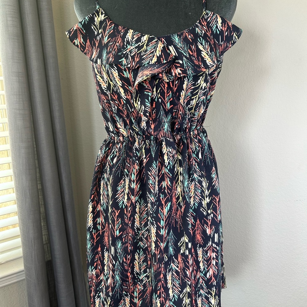 One Clothing Women’s Medium Flouncy Sun Dress Ruffled Light Weight Printed Navy